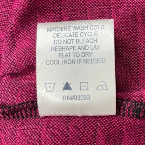 Tyler Boë Pink and Black Geo Print Knit Shift Dress Size Medium - Picture 7 of 12